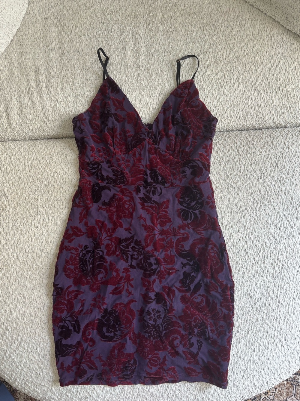Privy Women's Burgundy Floral Velvet Dress